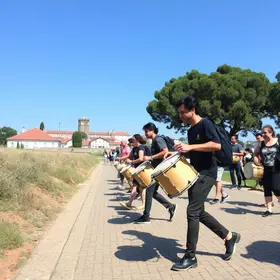 caminhada percussiva